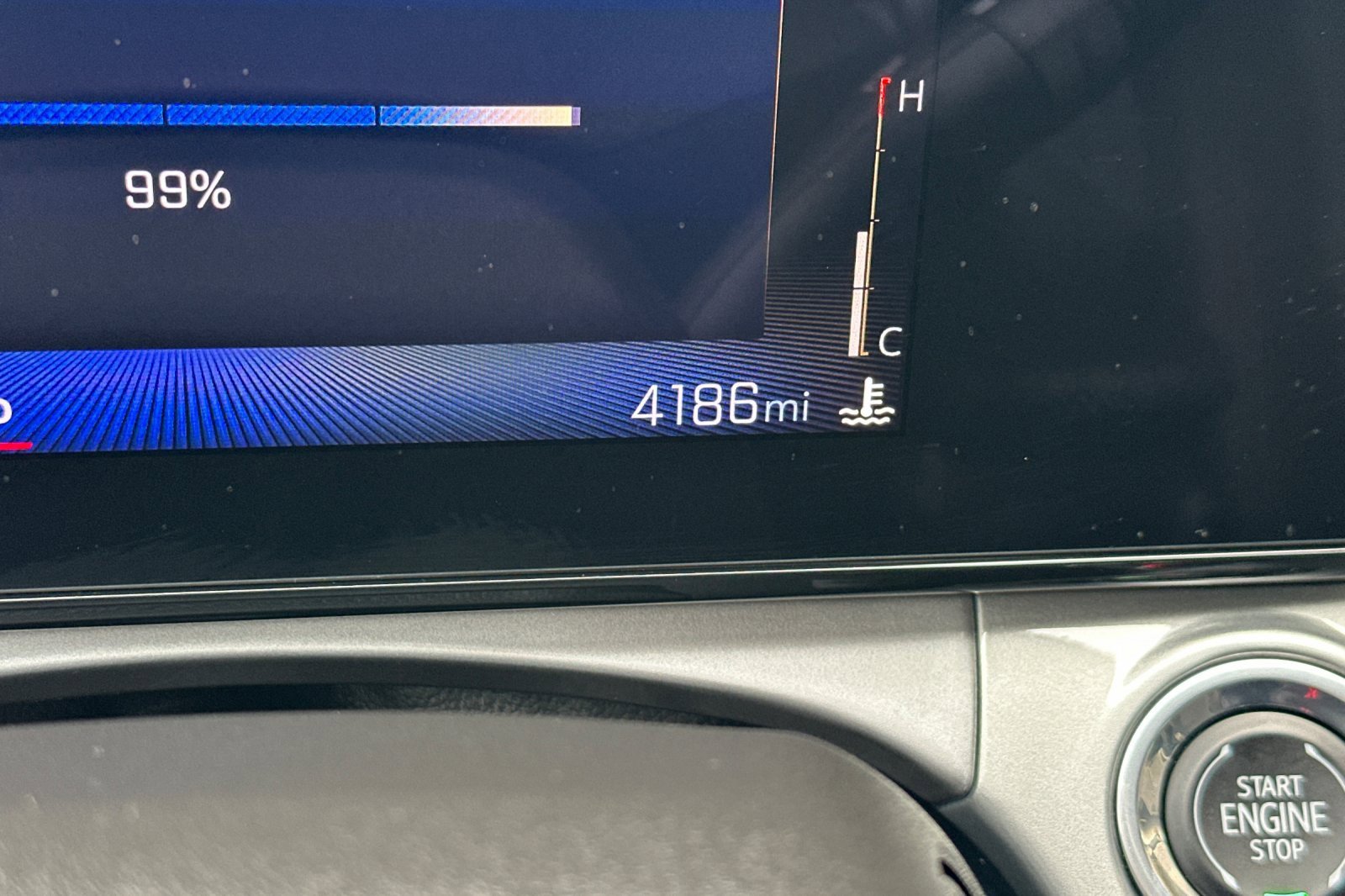 Used 2025 Chevrolet Trax LT w/ Driver Confidence Package image 34