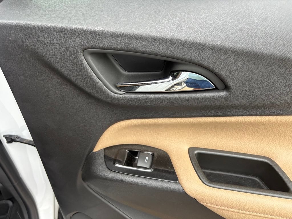 Used 2024 Chevrolet Equinox Premier FWD image 41