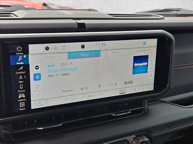 Used 2025 Jeep Wrangler Unlimited Rubicon w/ Technology Group image 20