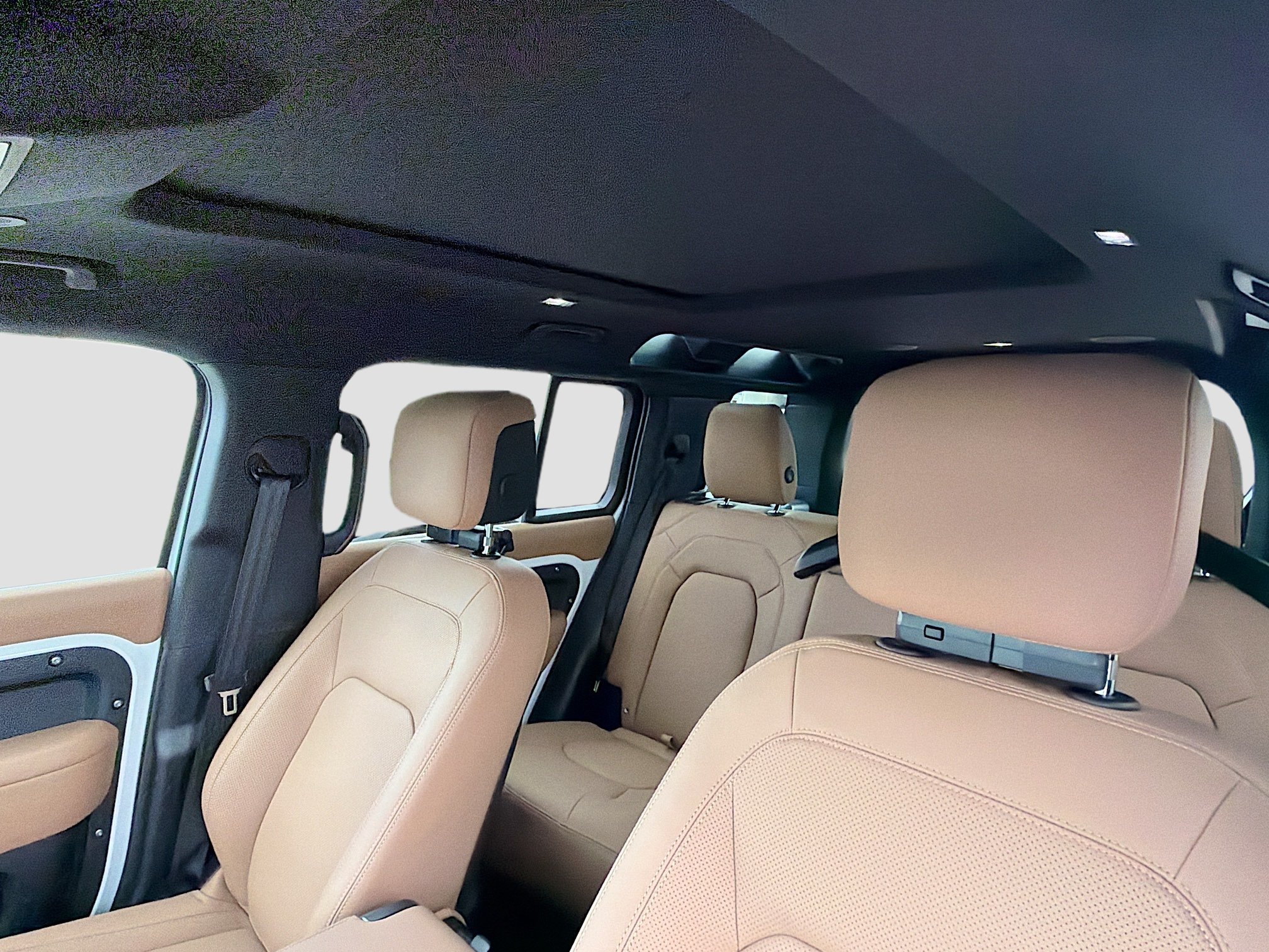 New 2026 Land Rover Defender 110 X-Dynamic SE AWD/4WD image 27