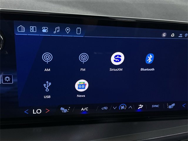 New 2026 Chevrolet Traverse LT w/ Sun and Wheel Package image 13