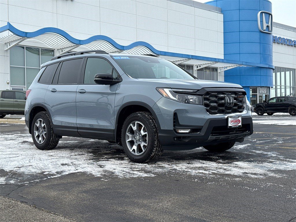 Certified 2023 Honda Passport TrailSport image 2