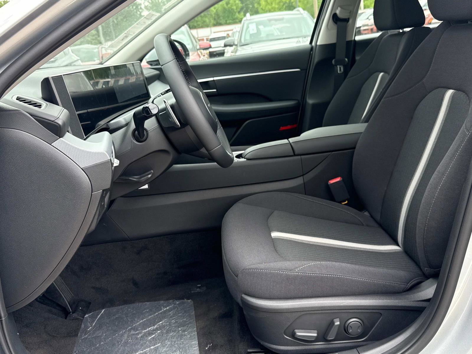 New 2025 Hyundai Sonata SEL image 11