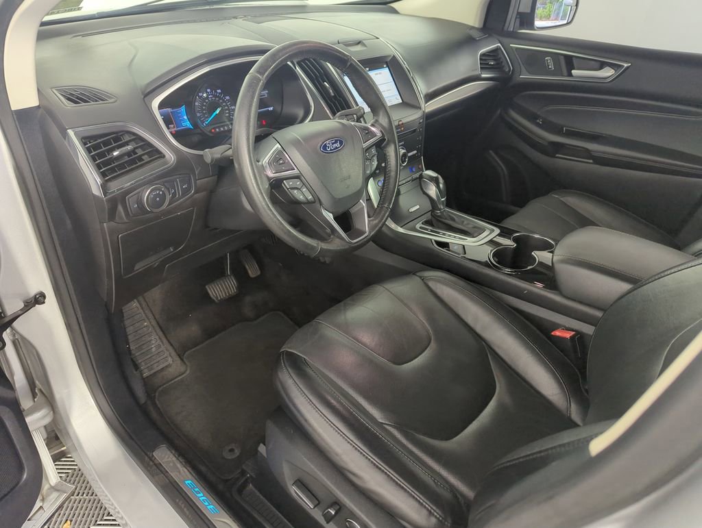 Used 2018 Ford Edge Titanium w/ Equipment Group 301A image 11
