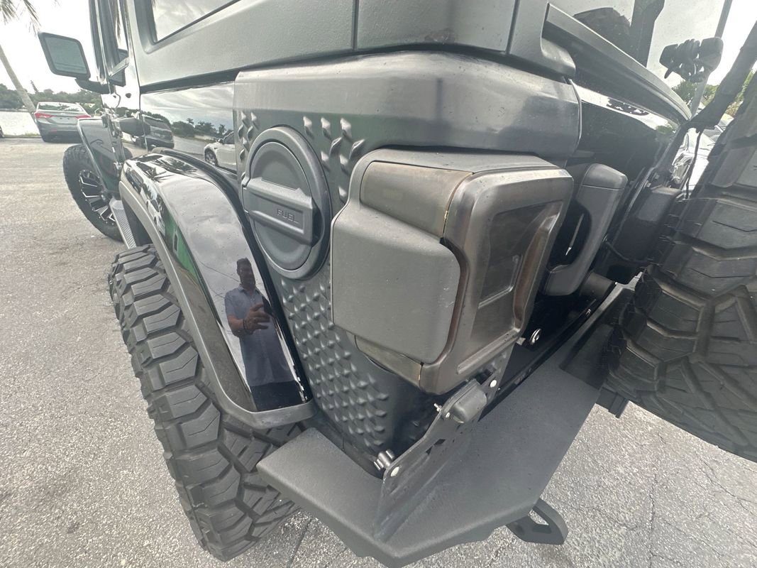 Used 2020 Jeep Wrangler Unlimited Sahara image 7