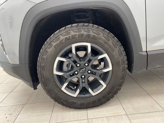 New 2025 Chevrolet Equinox ACTIV w/ Safety and Technology Package image 9