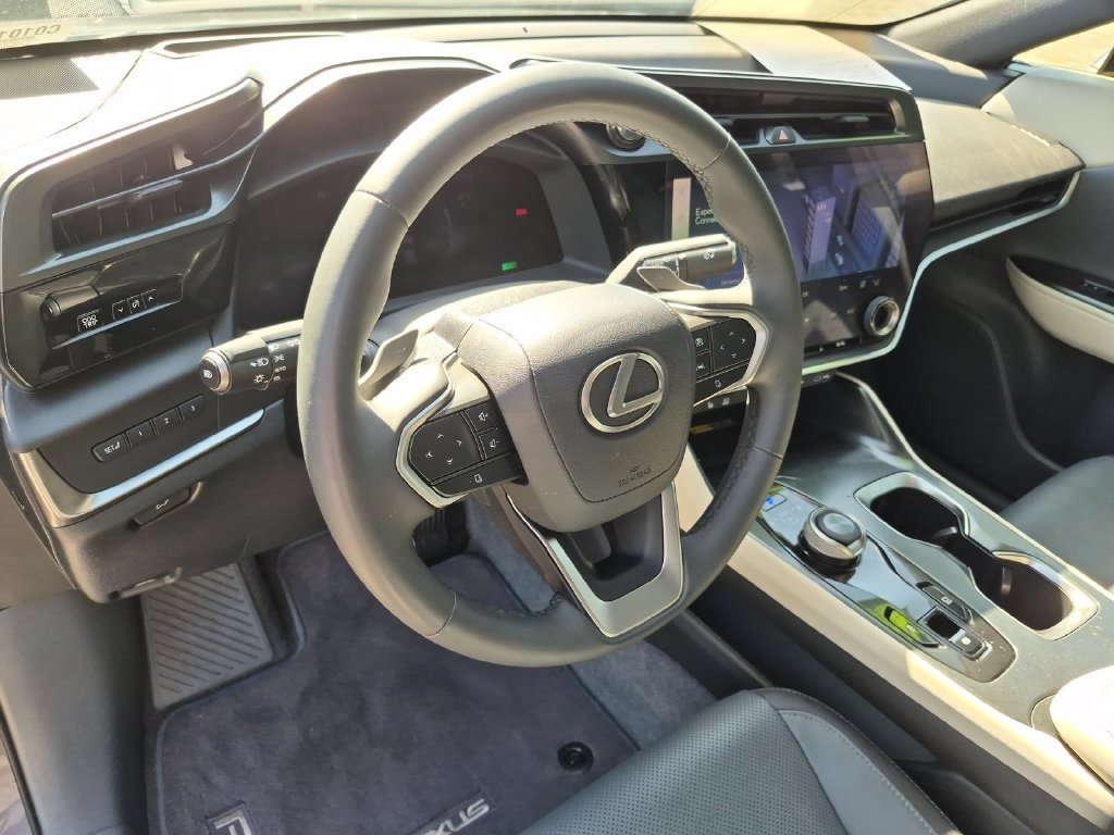 Used 2023 Lexus RZ 450e Premium w/ Technology Package AWD/4WD image 2