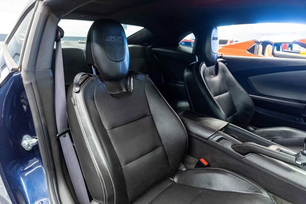 Used 2011 Chevrolet Camaro SS w/ RS Package image 13
