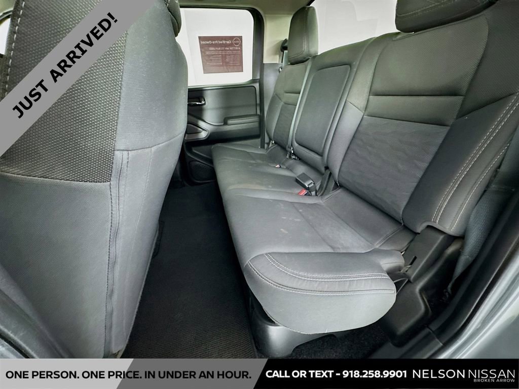 Used 2024 Nissan Frontier SV w/ Technology Package image 22