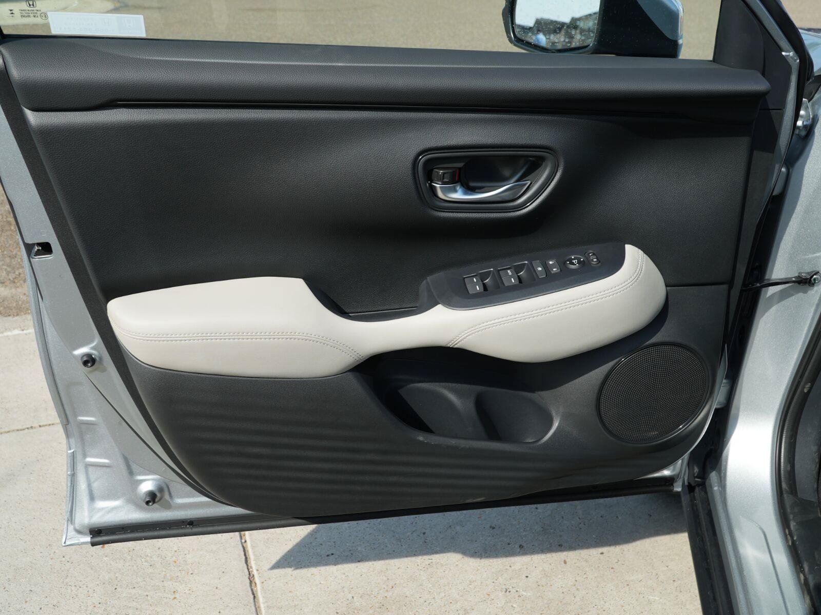 New 2027 Honda HR-V LX image 13