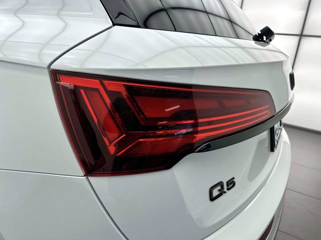 Used 2025 Audi Q5 2.0T Premium Plus w/ Premium Plus Package AWD/4WD image 9