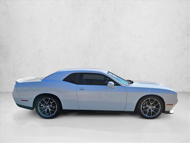 Used 2022 Dodge Challenger GT image 4