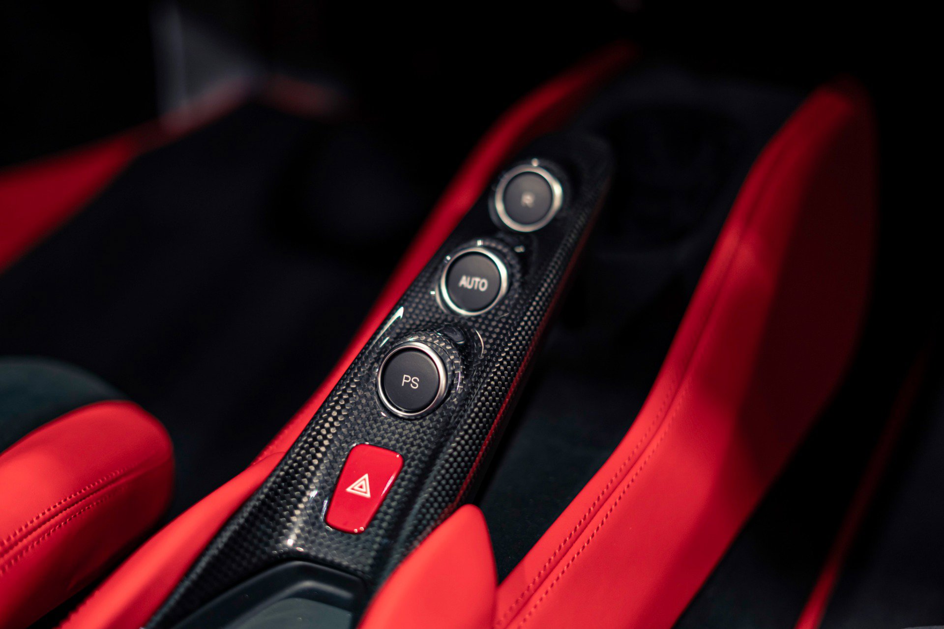 Used 2023 Ferrari F8 Tributo RWD image 28