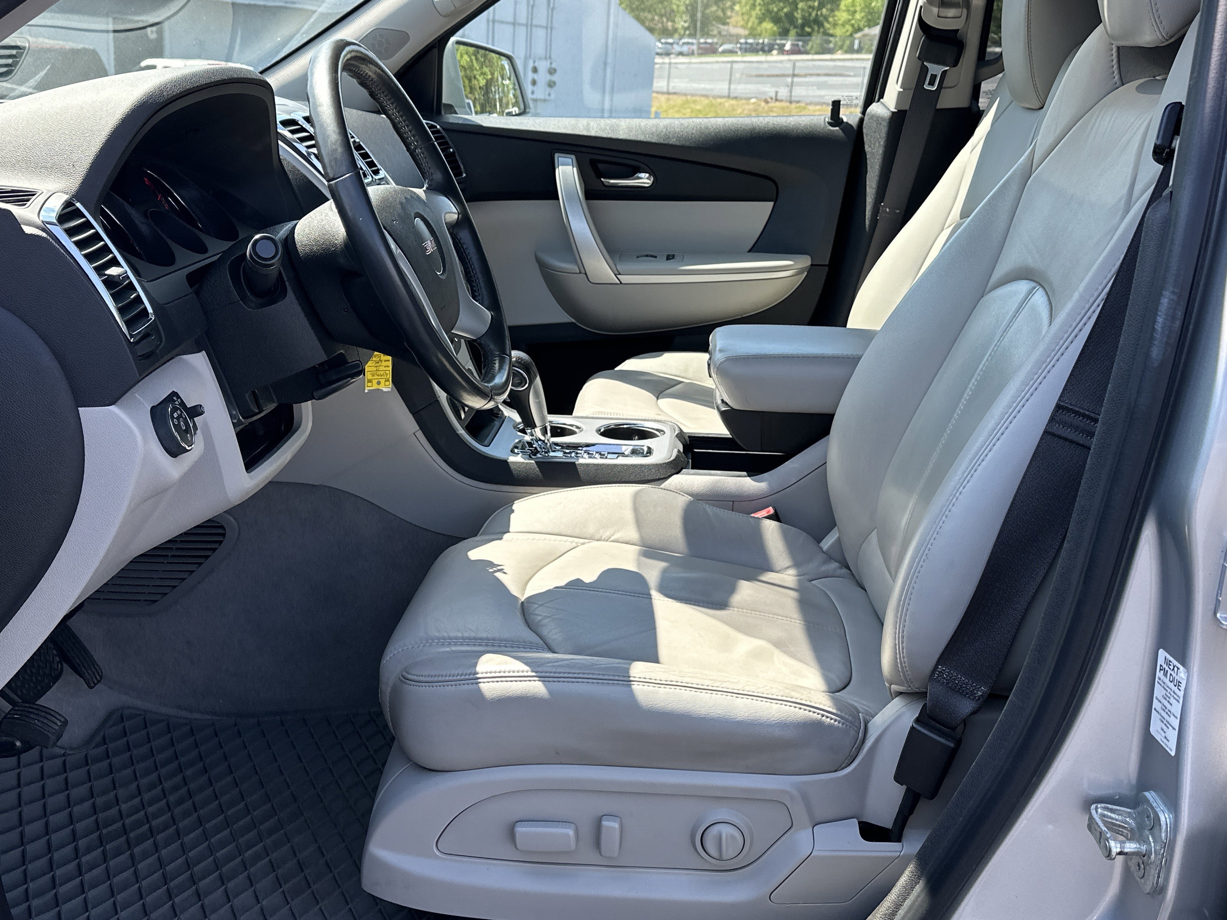 Used 2012 GMC Acadia SLT image 9