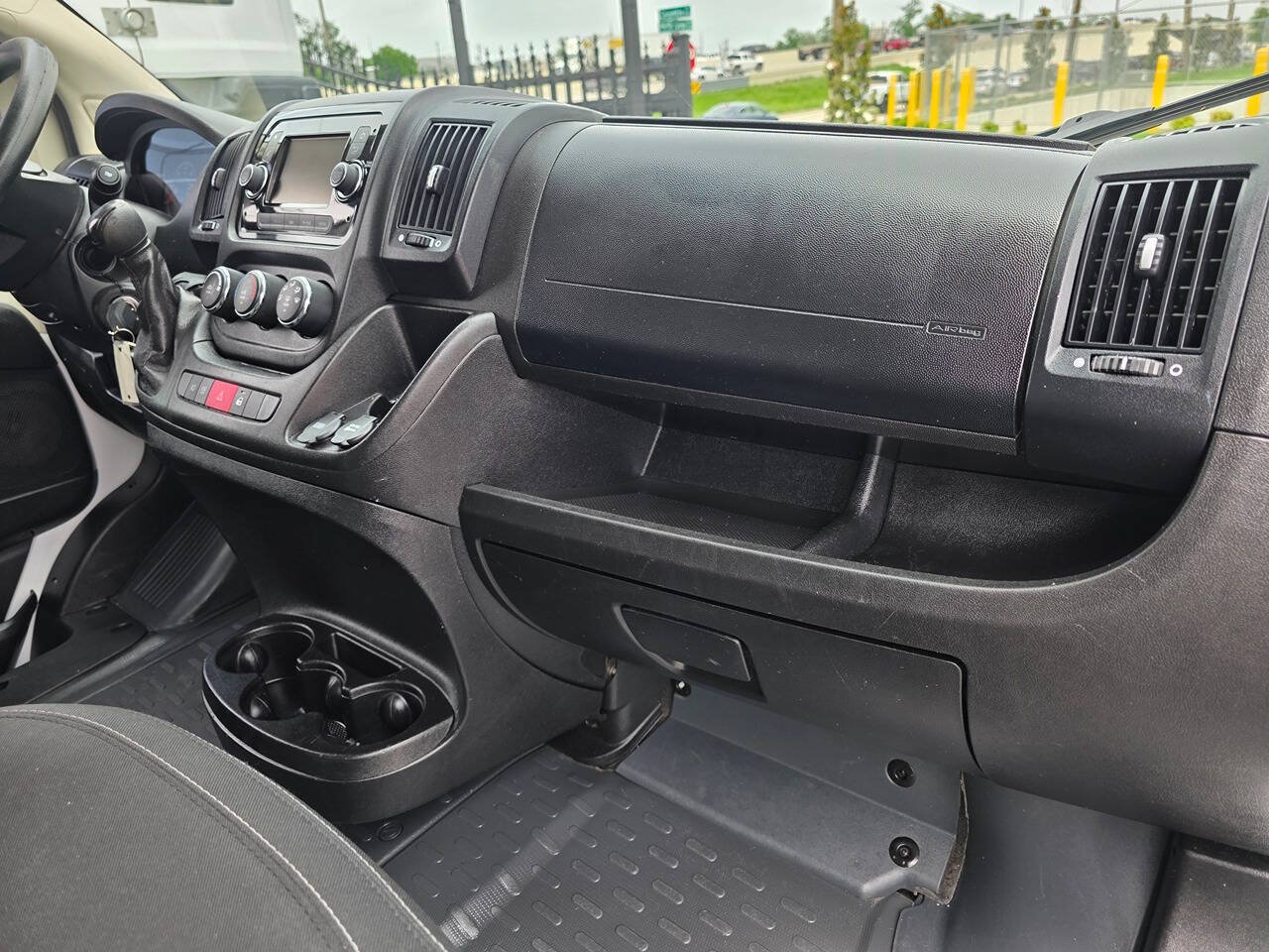 Used 2020 RAM ProMaster 2500 w/ Premium Appearance Group FWD image 18