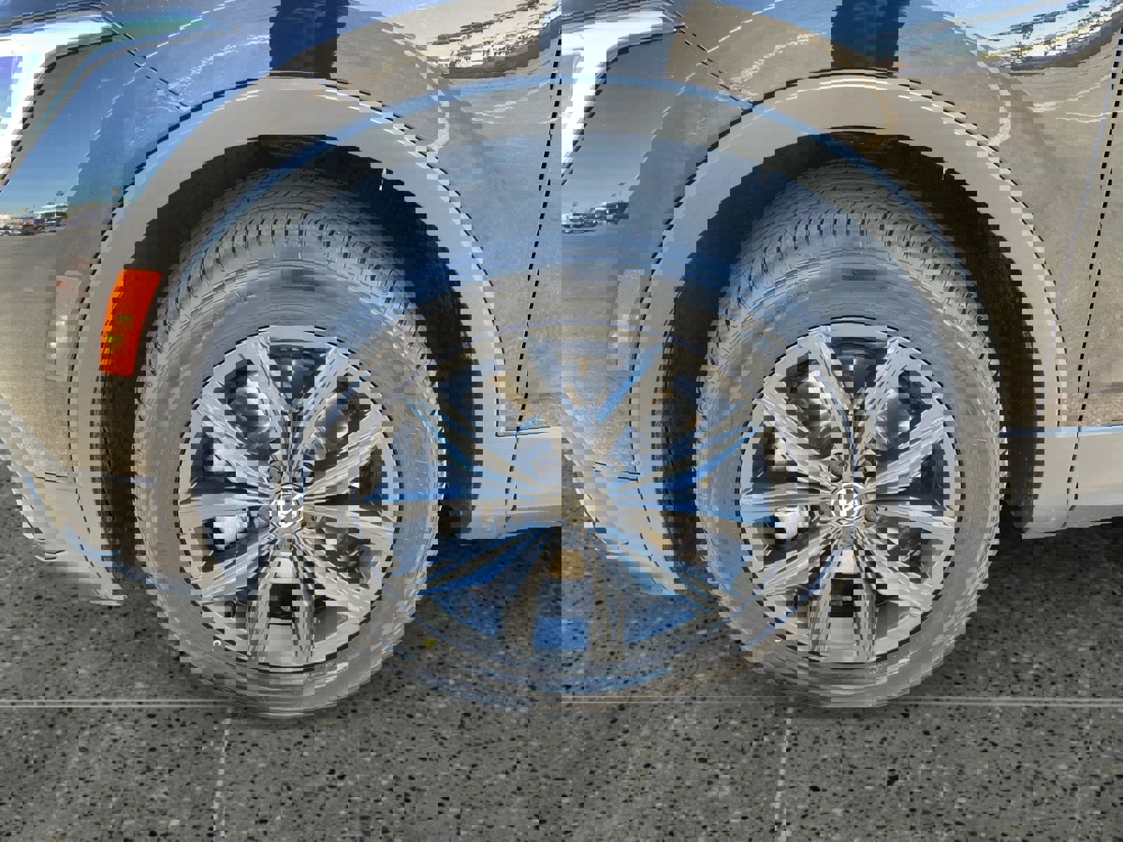 Used 2024 Volkswagen Tiguan SE image 14