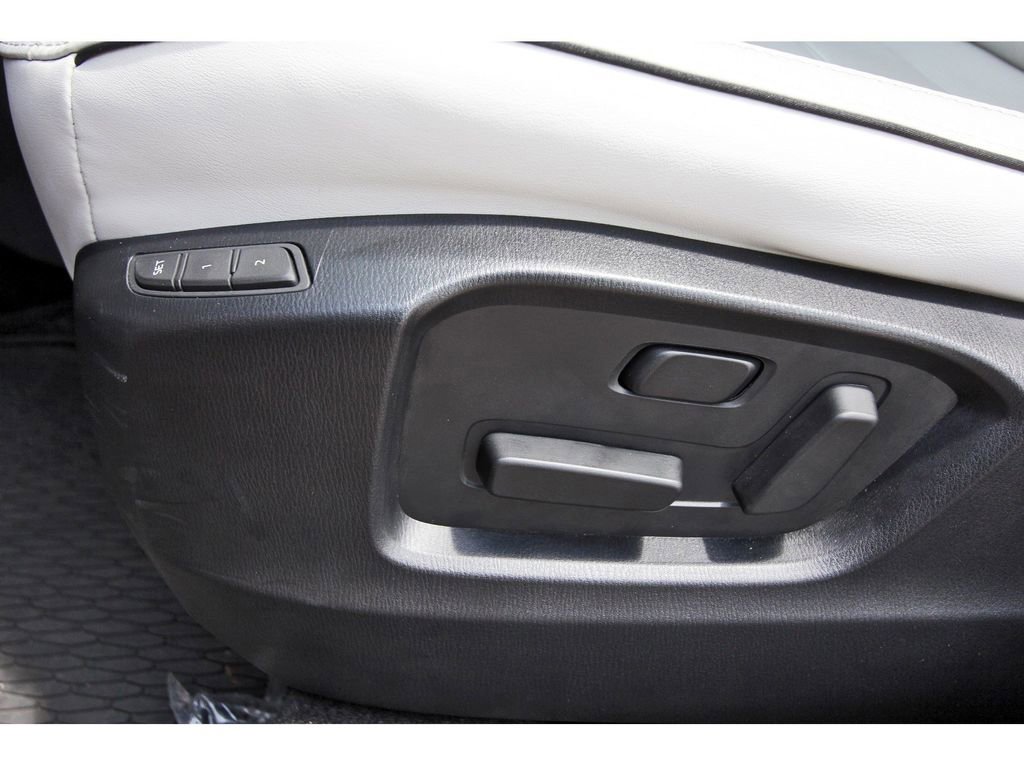 Used 2025 MAZDA CX-5 AWD 2.5 S w/ Preferred Package image 28