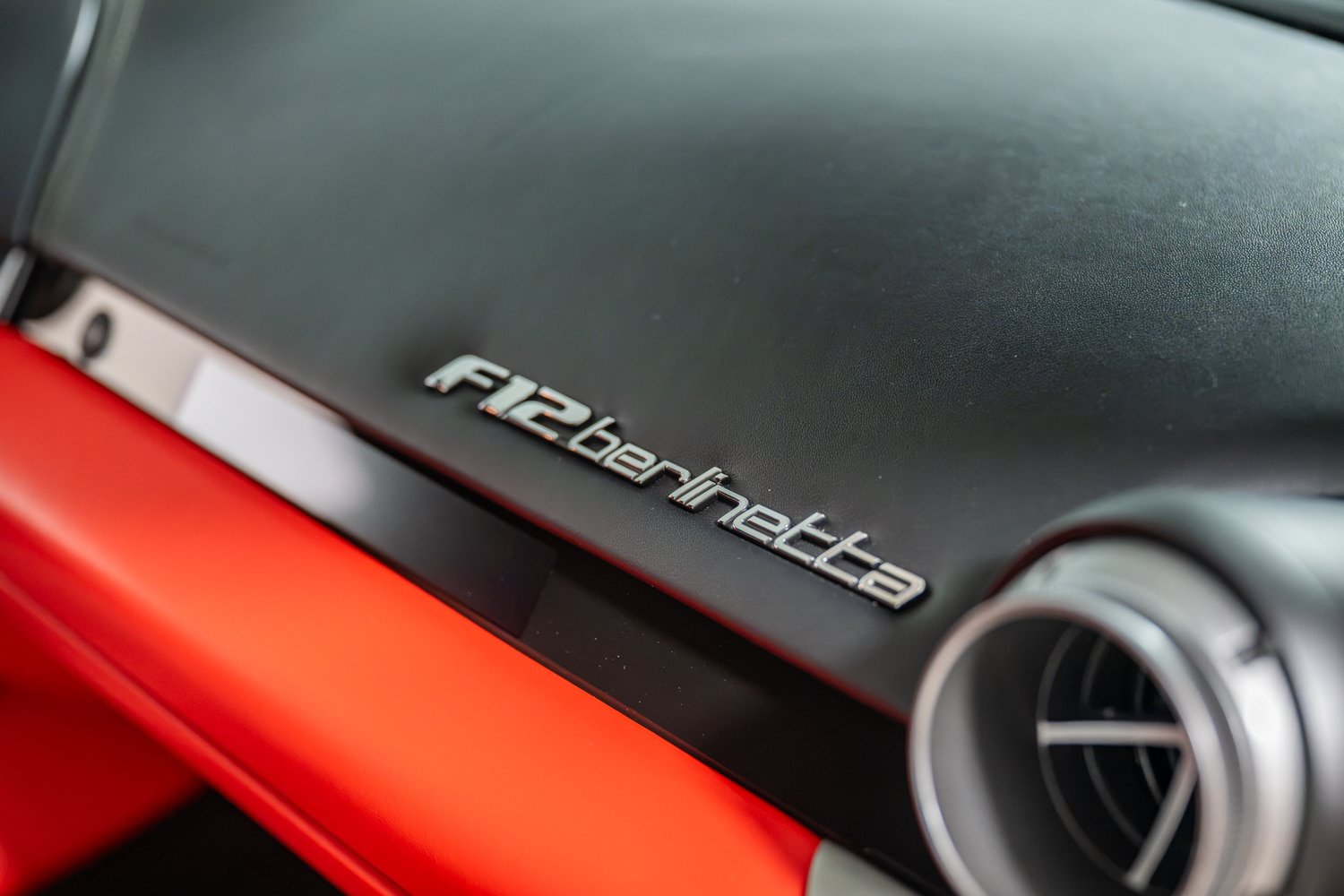 Used 2016 Ferrari F12 Berlinetta RWD image 37