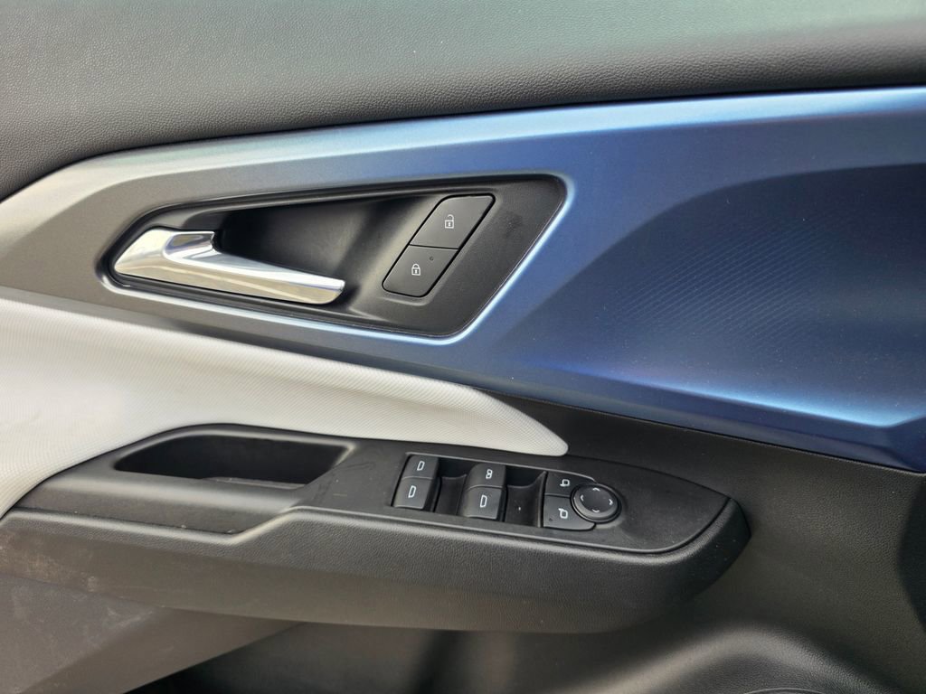 Certified 2025 Chevrolet Equinox EV LT image 14