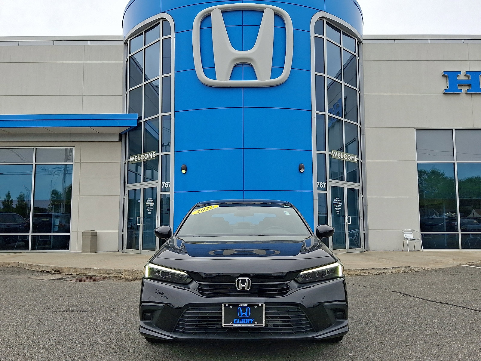 Used 2023 Honda Civic Sport image 2