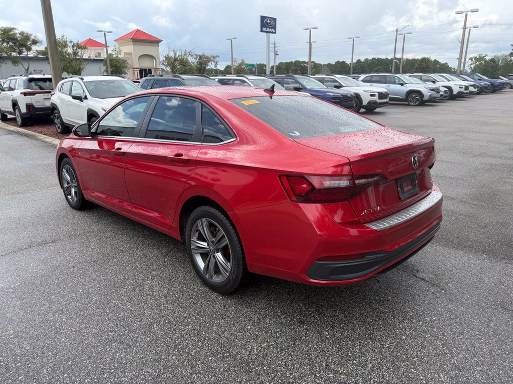 Used 2023 Volkswagen Jetta SE FWD image 7