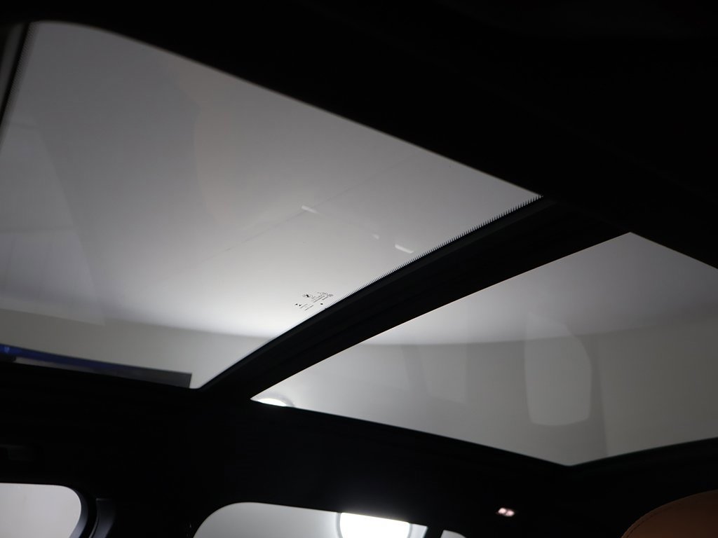 Used 2021 BMW X5 M50i w/ Premium Package image 24