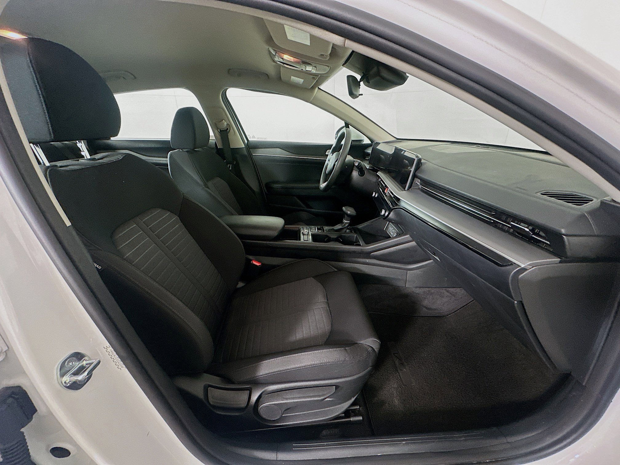 Used 2025 Kia K5 LXS image 29