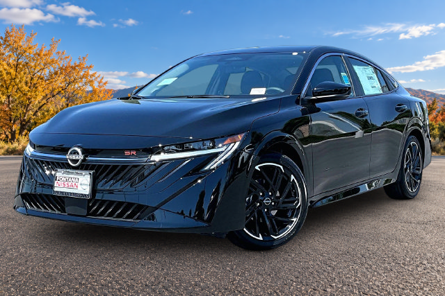 New 2027 Nissan Sentra SR w/ SR All Weather Package FWD image 2