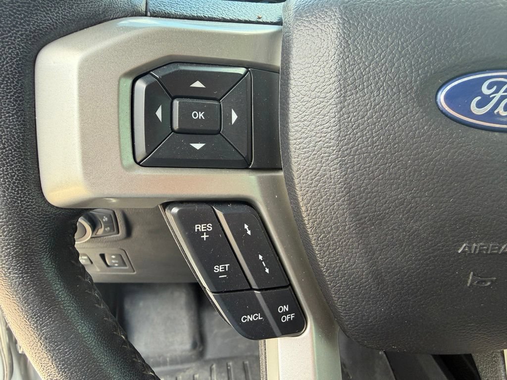 Used 2020 Ford F150 Lariat w/ Equipment Group 502A Luxury AWD/4WD image 17