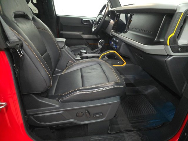 Used 2022 Ford Bronco Badlands image 3