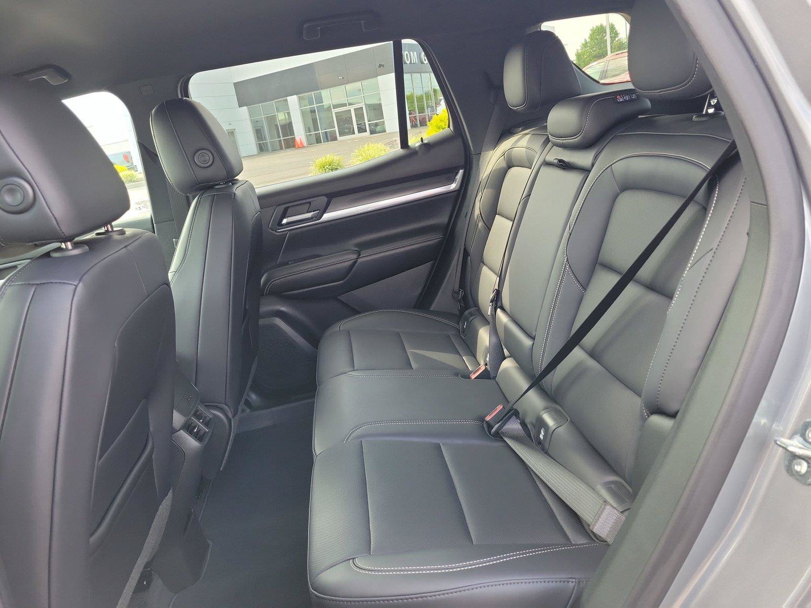 New 2027 GMC Terrain Elevation w/ Elevation Premium Package AWD/4WD image 14