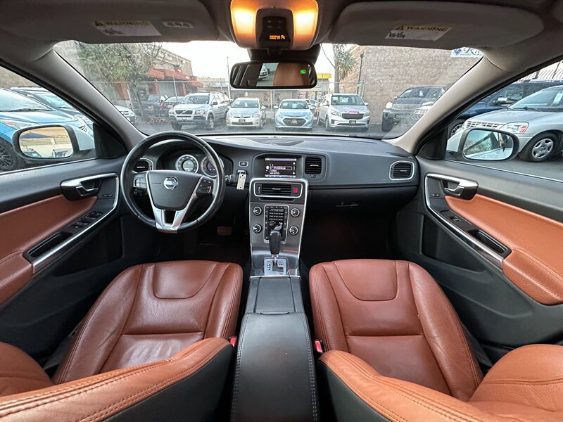 Used 2011 Volvo S60 T6 AWD/4WD image 13
