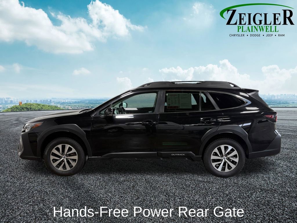 Used 2024 Subaru Outback Premium image 4