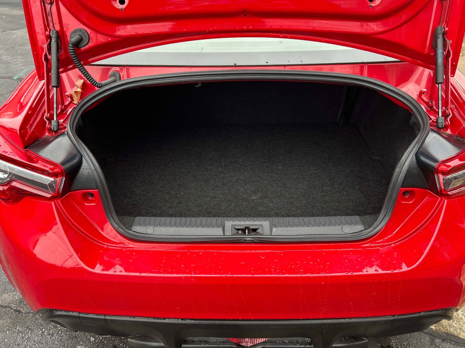 Used 2017 Toyota 86 image 11