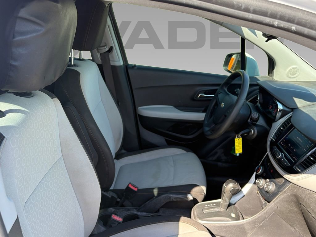 Used 2020 Chevrolet Trax LS image 8