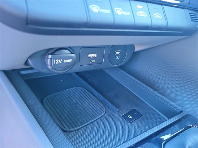 Used 2025 Hyundai Elantra Sport image 28