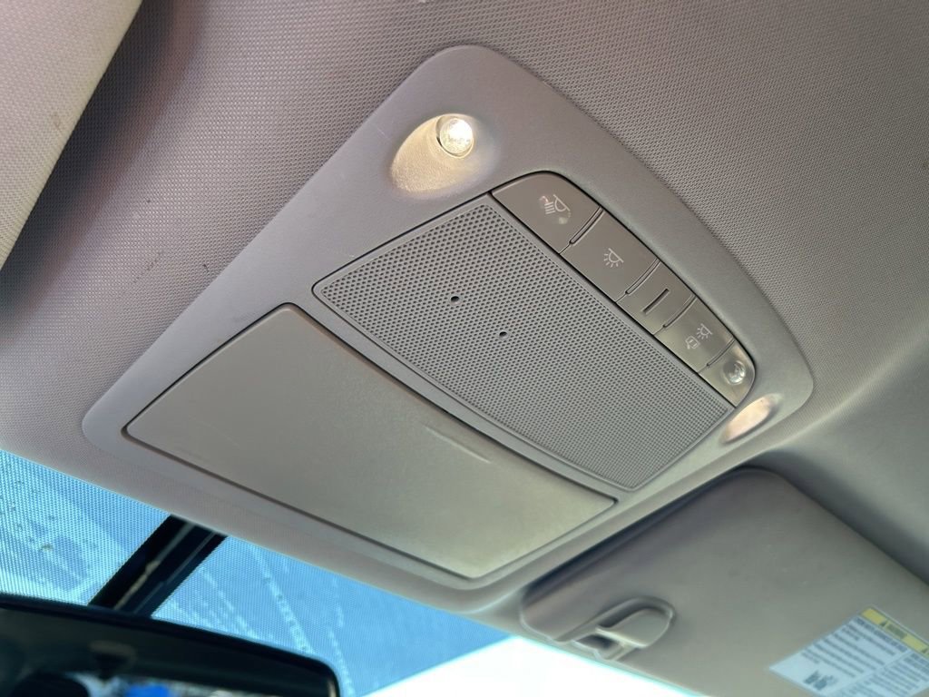 Used 2018 Nissan Murano SV image 39