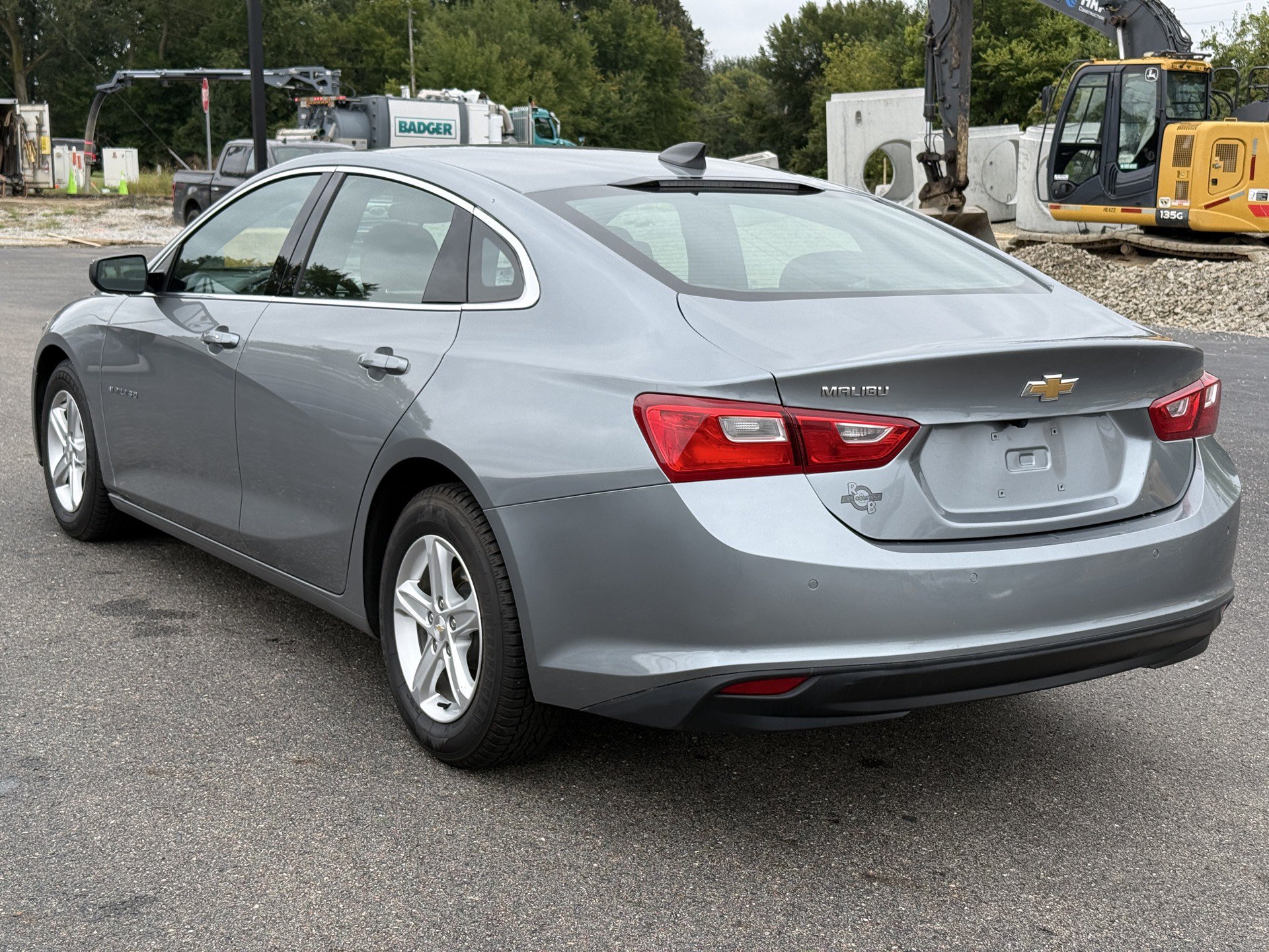 Used 2023 Chevrolet Malibu LS w/ Driver Confidence Package FWD image 6