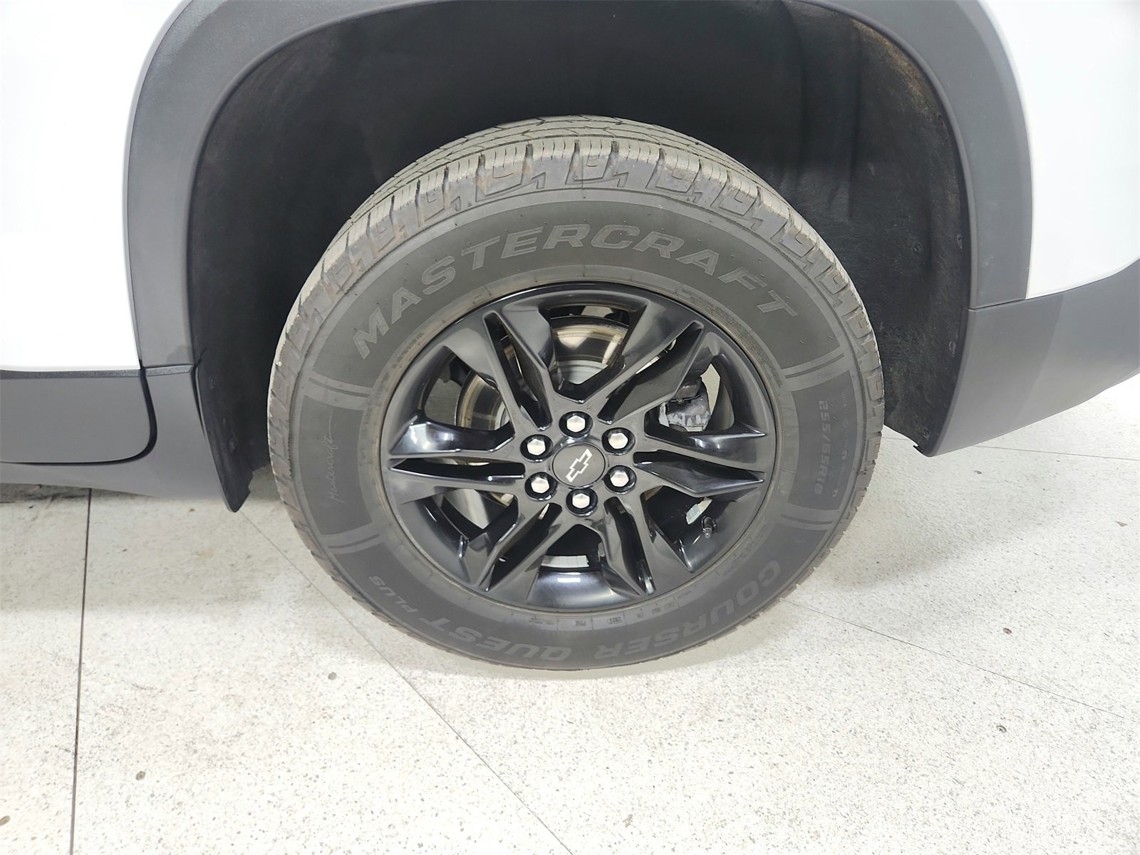 Used 2022 Chevrolet Traverse LT w/ Midnight/Sport Edition image 45