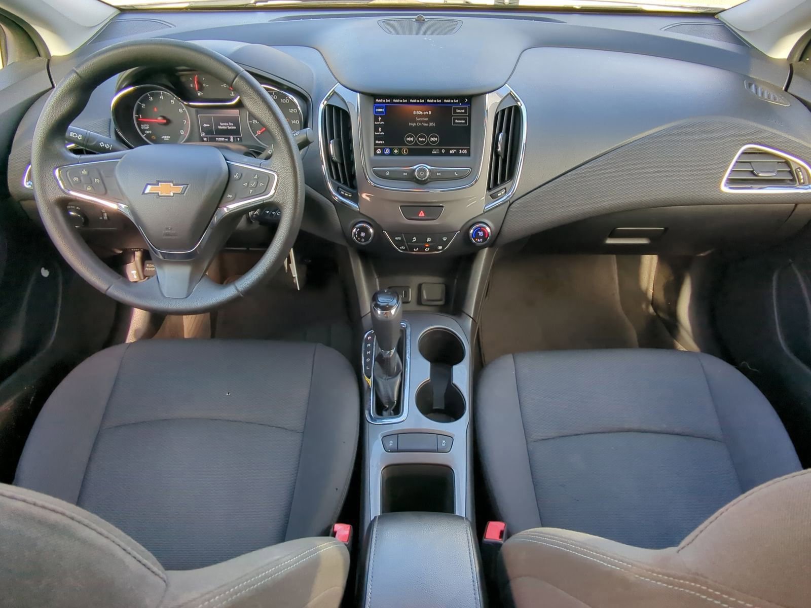 Used 2019 Chevrolet Cruze LT image 16