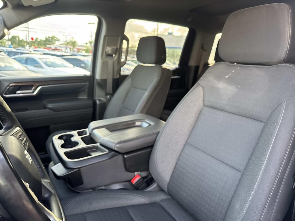 Used 2025 Chevrolet Silverado 1500 LT Trail Boss w/ Protection Package AWD/4WD image 17