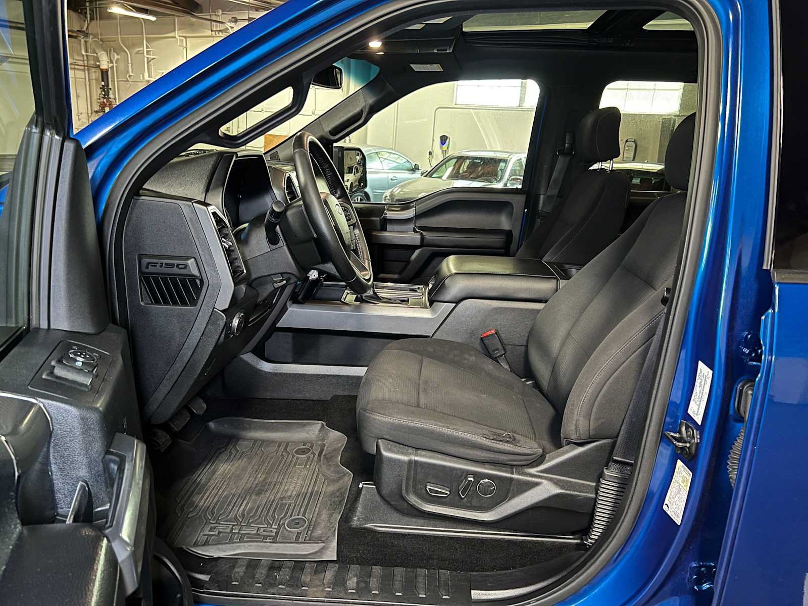 Used 2017 Ford F150 XLT w/ Equipment Group 302A Luxury AWD/4WD image 24