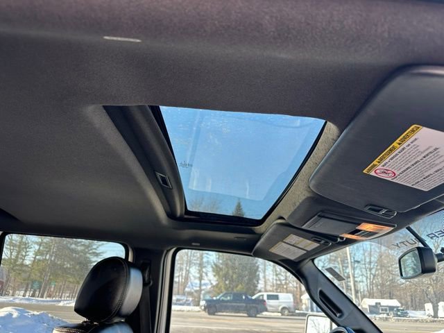 Used 2016 Ford F250 Lariat w/ Chrome Package image 17