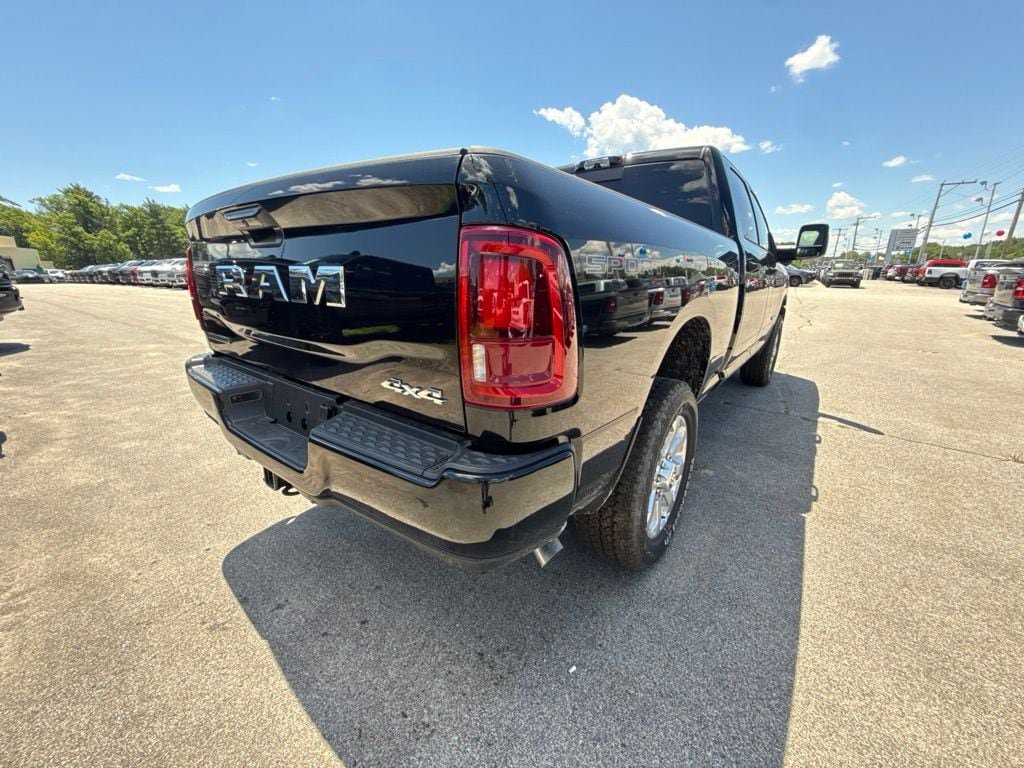 New 2026 RAM 2500 Big Horn AWD/4WD image 5