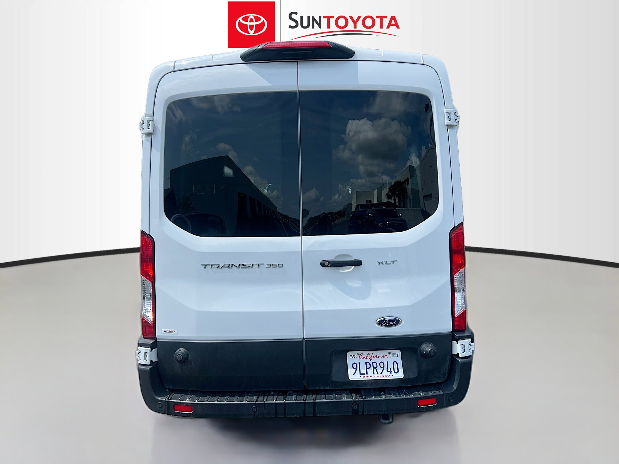 Used 2024 Ford Transit 350 XLT image 5