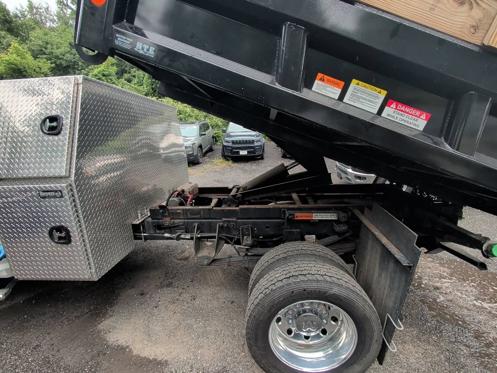 Used 2024 RAM 5500 Tradesman w/ Chrome Appearance Group AWD/4WD image 20