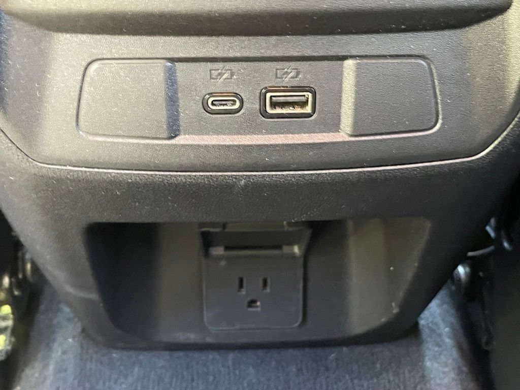 Used 2024 Chevrolet Colorado ZR2 w/ Technology Package AWD/4WD image 24