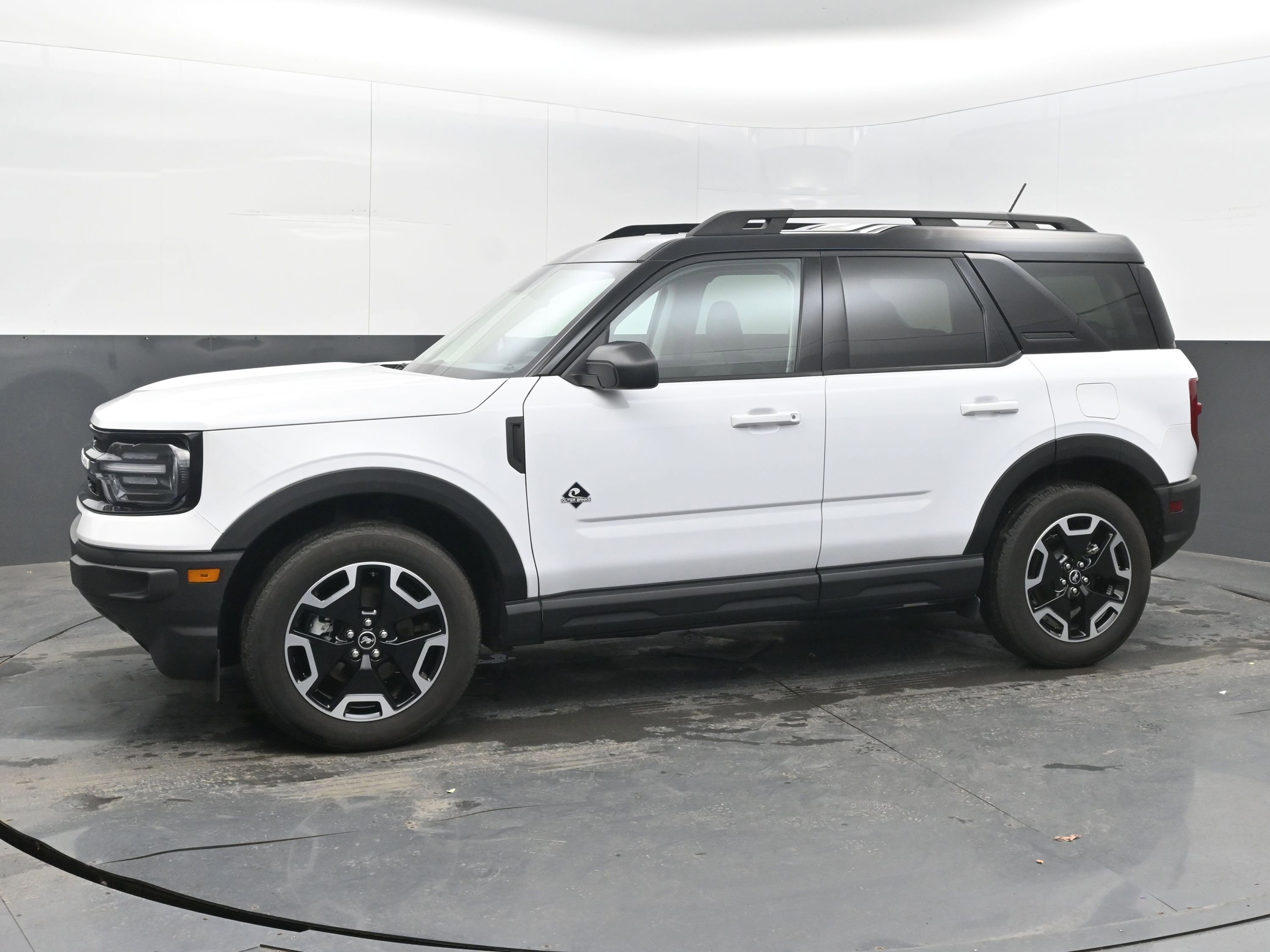 Used 2024 Ford Bronco Sport Outer Banks image 5