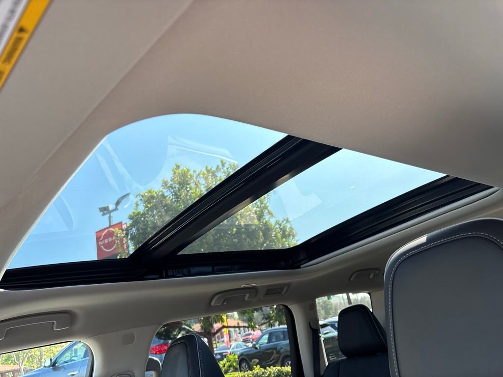 New 2026 INFINITI QX80 Luxe w/ Cargo Package image 8