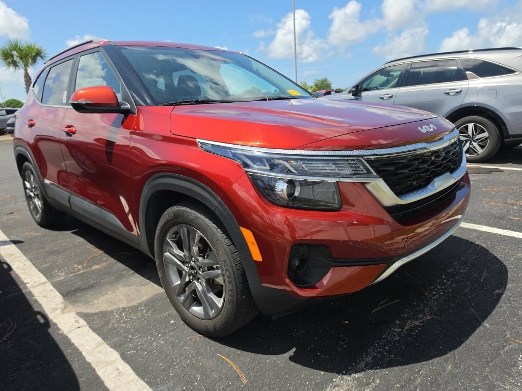 Certified 2023 Kia Seltos S FWD image 4